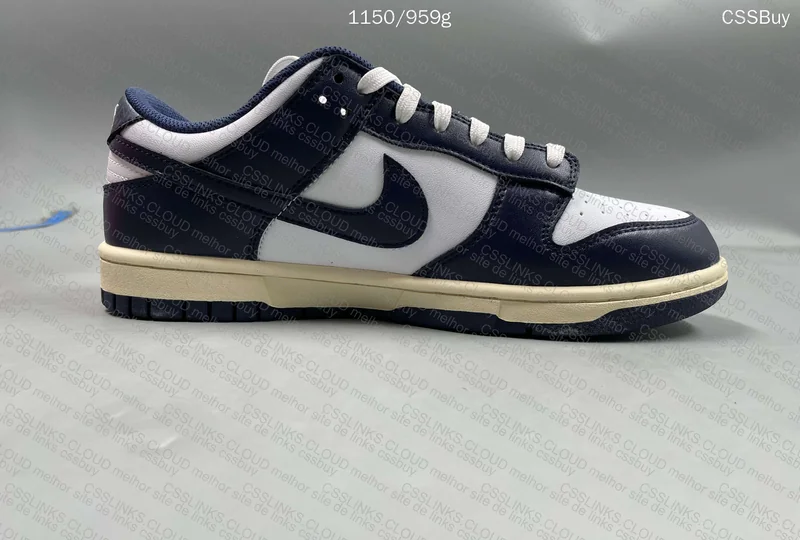 Dunk Low Midnight Navy 5