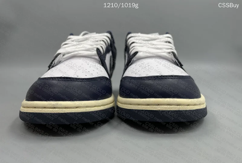 Dunk Low Midnight Navy 2