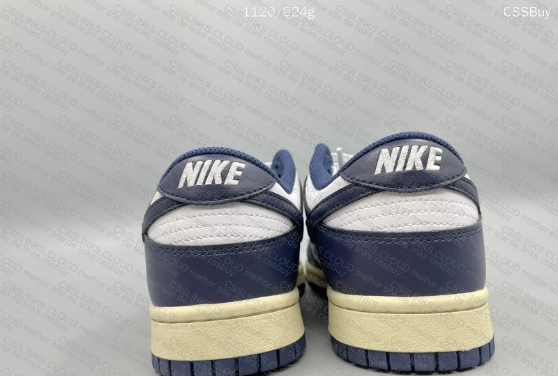Dunk Low Midnight Navy and White 3
