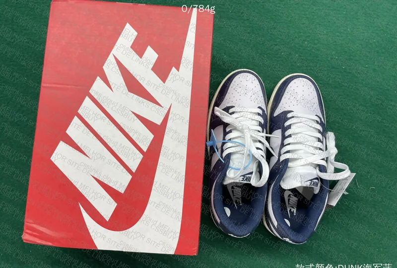 Dunk Low Midnight Navy and White NEW VT