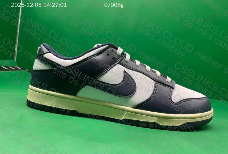 Dunk Low Navy 7