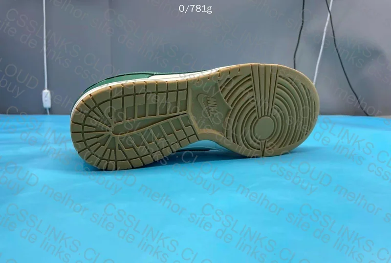 dunk low new vt 6