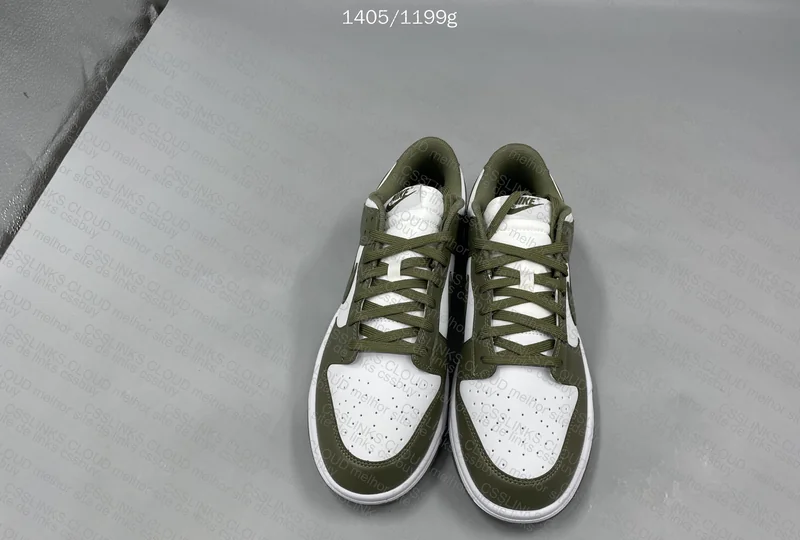 dunk low olive