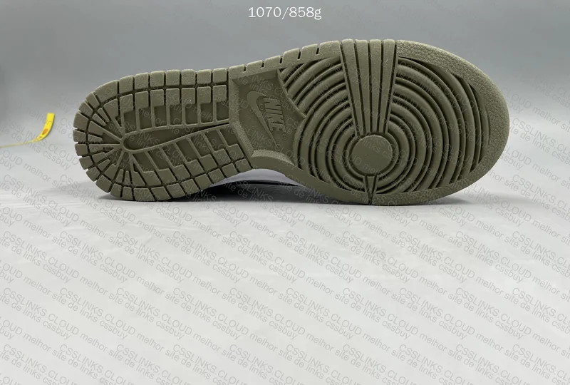 Dunk low olive green 9