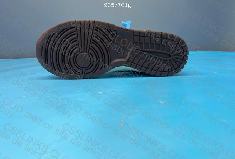 Nike Dunk Low OVO Sneakers 8