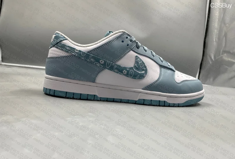 dunk low paisley 2