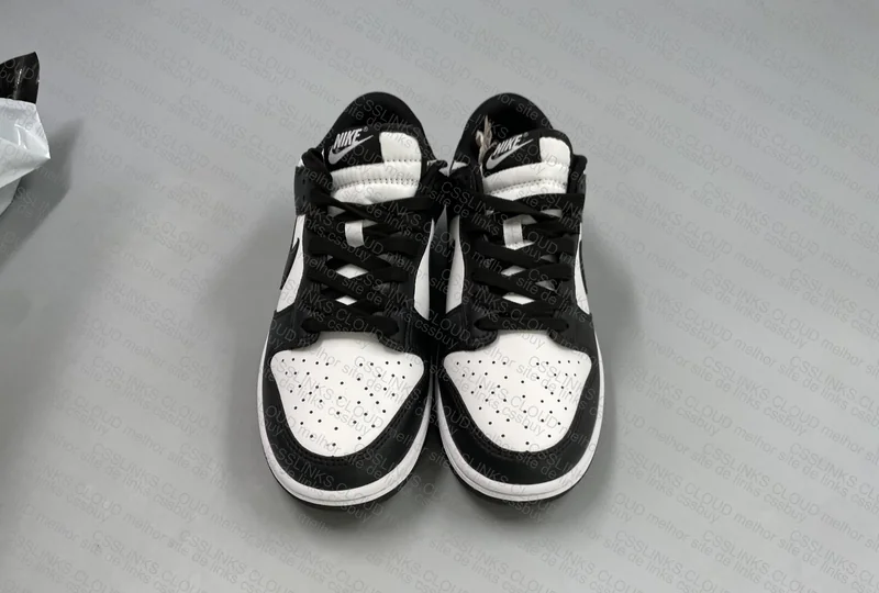 Dunk Low Panda