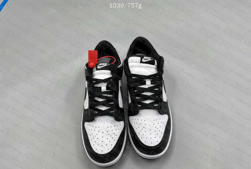 Dunk Low Panda