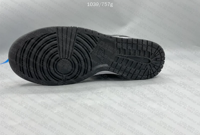 Dunk Low Panda 4