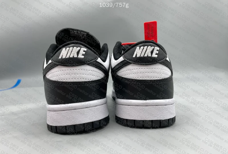 Dunk Low Panda 6