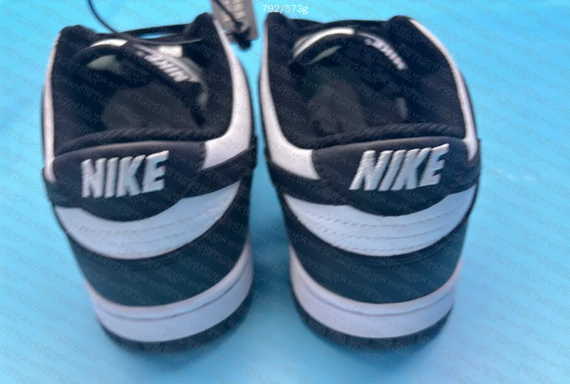 Dunk Low Panda 6