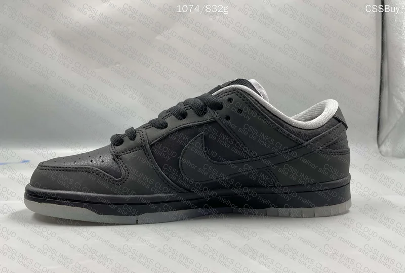Dunk Low Premium FT SB QS 4