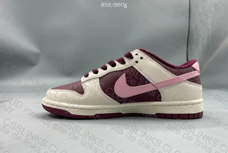 Dunk Low PRM Valentine’s