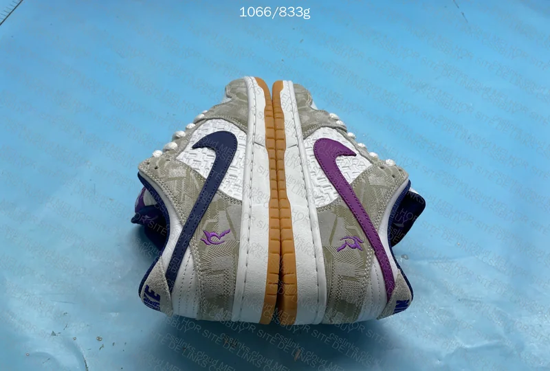 Dunk Low Raissa Leal 4