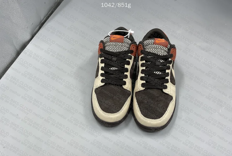 Dunk Low Red Panda
