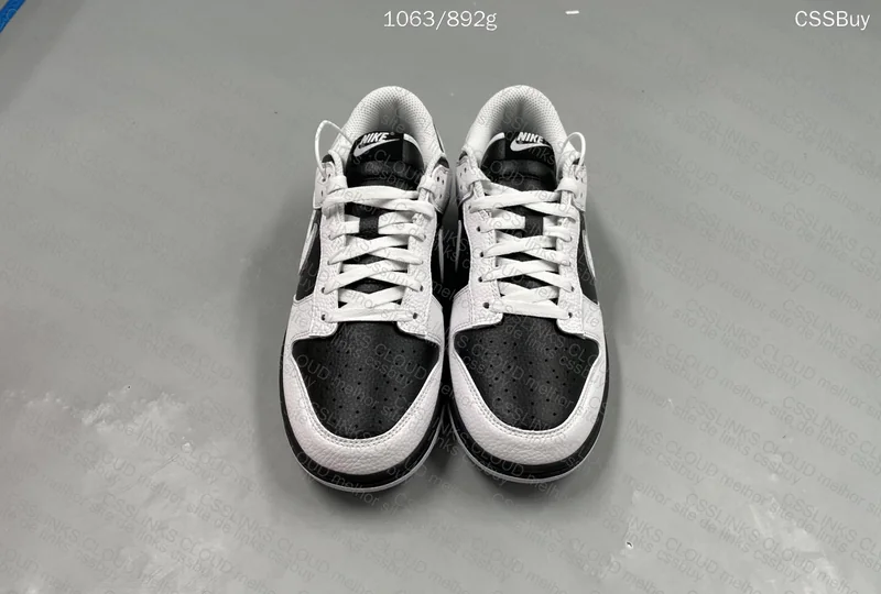 Dunk Low Reverse Panda 7