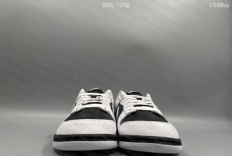 Dunk Low Reverse Panda 2