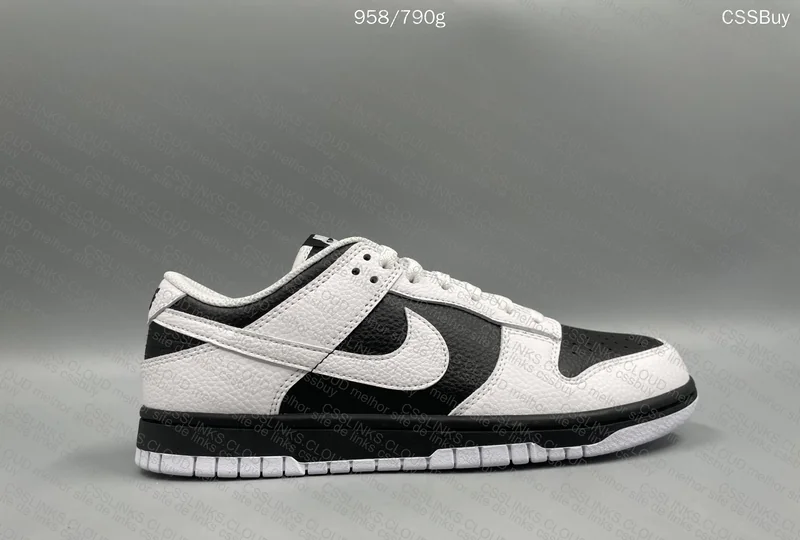 Dunk Low Reverse Panda 9