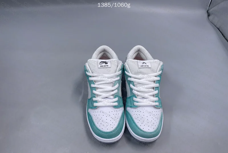 Dunk Low SB April 2