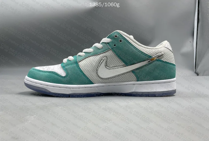 Dunk Low SB April 5
