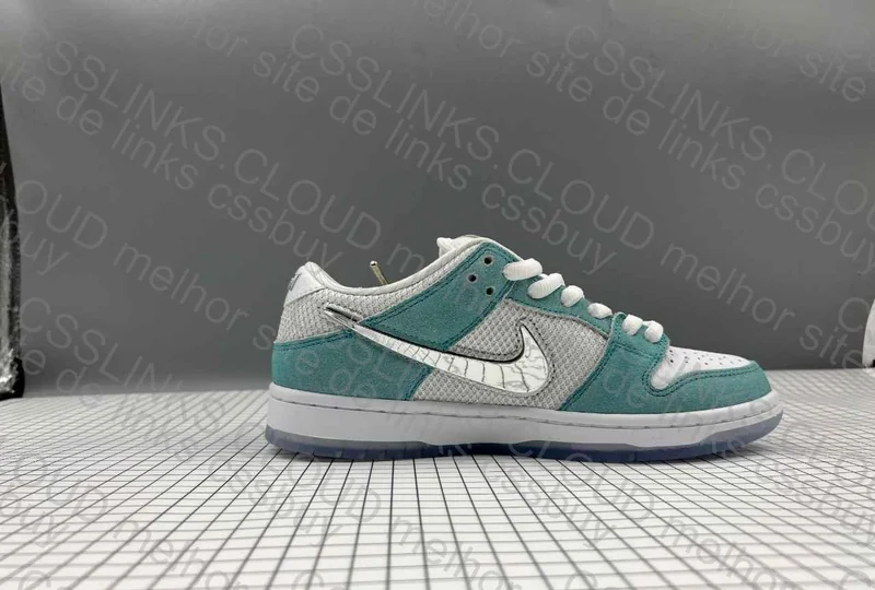 Dunk Low SB April 6