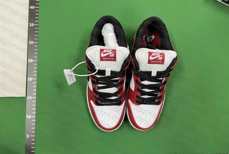 Dunk Low SB Chicago
