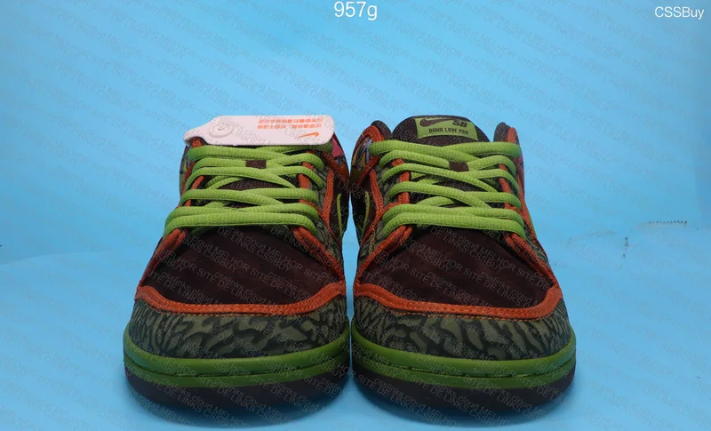 Dunk Low SB "De La Soul" 3