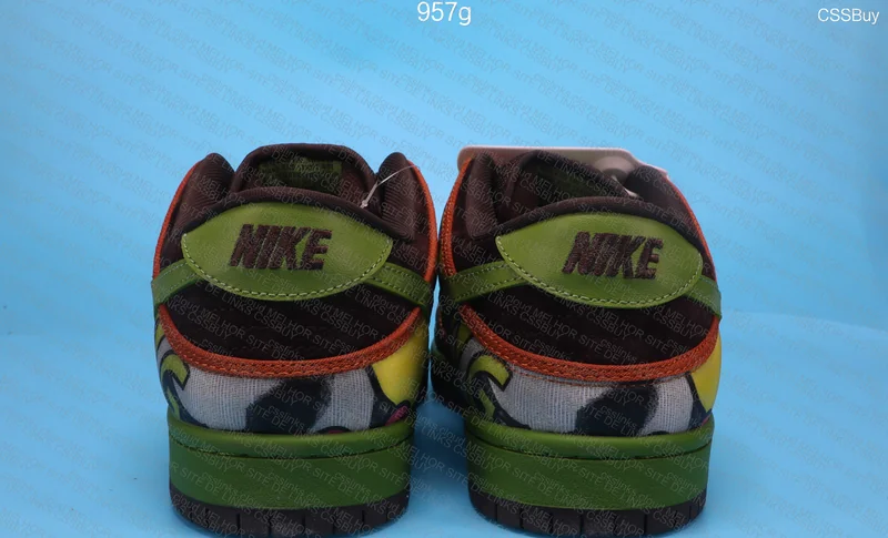 Dunk Low SB "De La Soul" 4