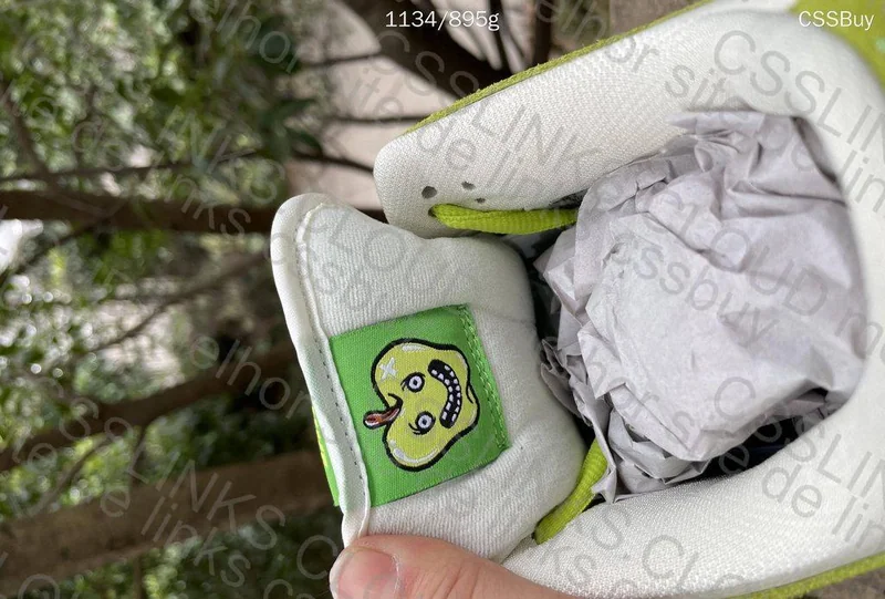 dunk low sb green apple