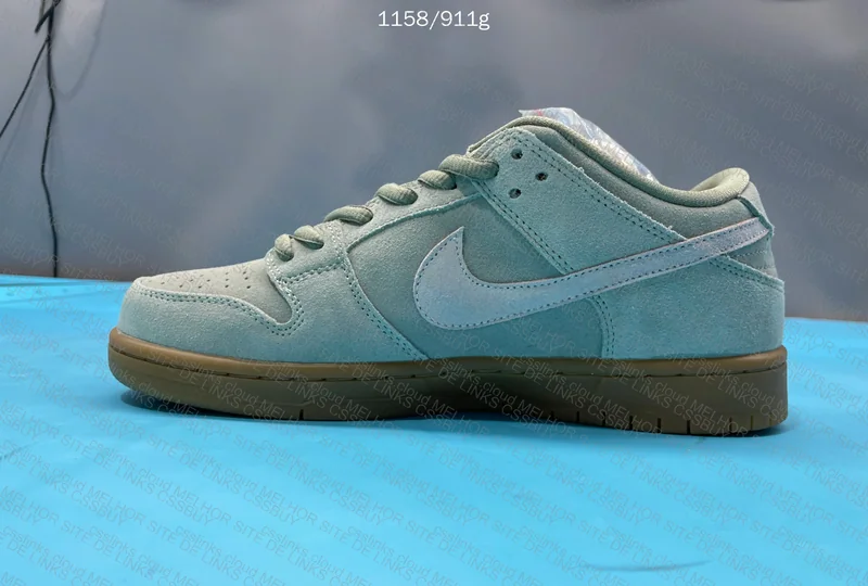 Dunk Low SB 'Moss Green 10