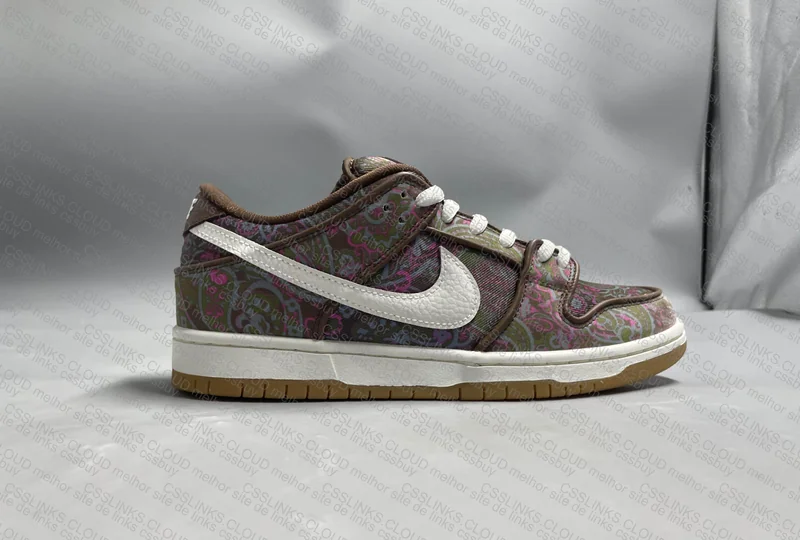 Dunk Low SB Paisley Brow 5