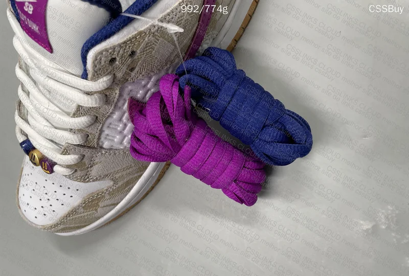 DUNK LOW SB RAYSSA LEAL 8
