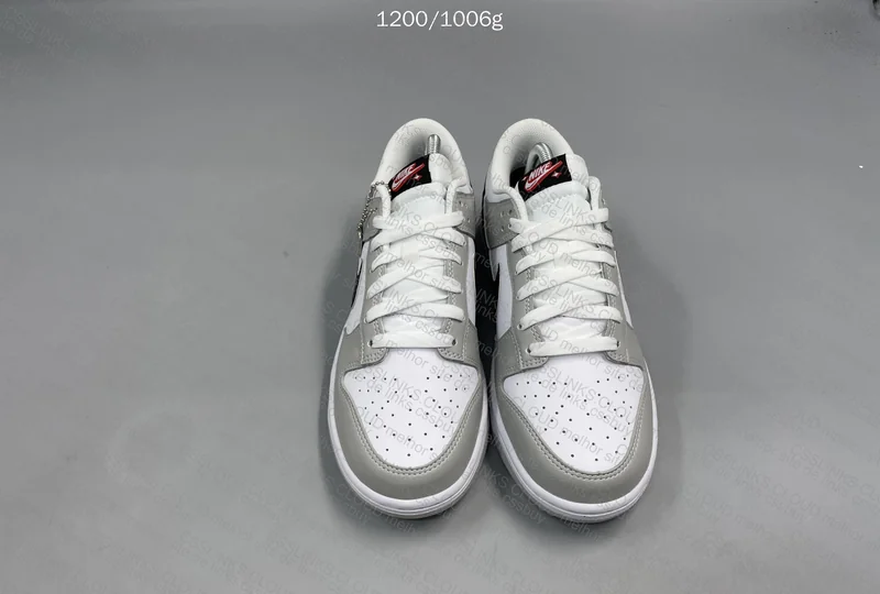 Dunk Low SE Lottery Grey