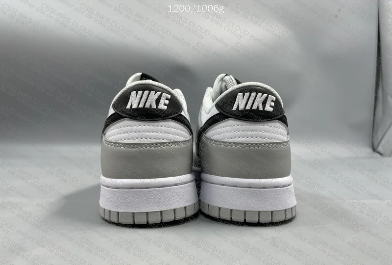 Dunk Low SE Lottery Grey 3