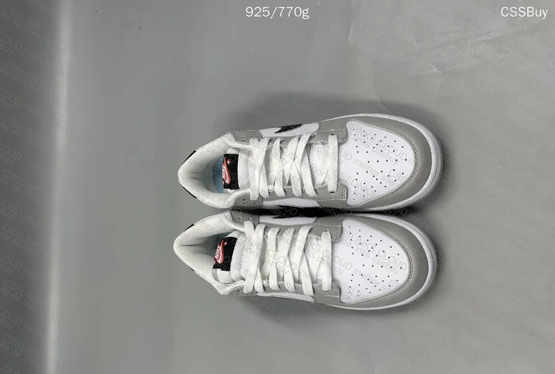Dunk Low SE "Lottery Pack Grey Fog" 2