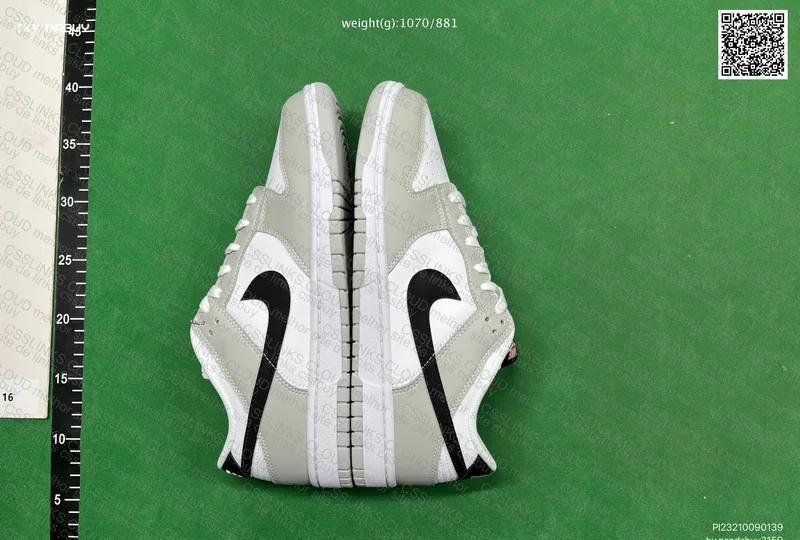 Dunk Low SE Lottery Pack Grey Fog 3