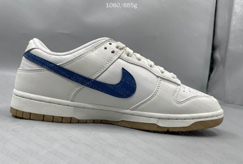 Dunk Low SE Sail Dark Marina Blue 2