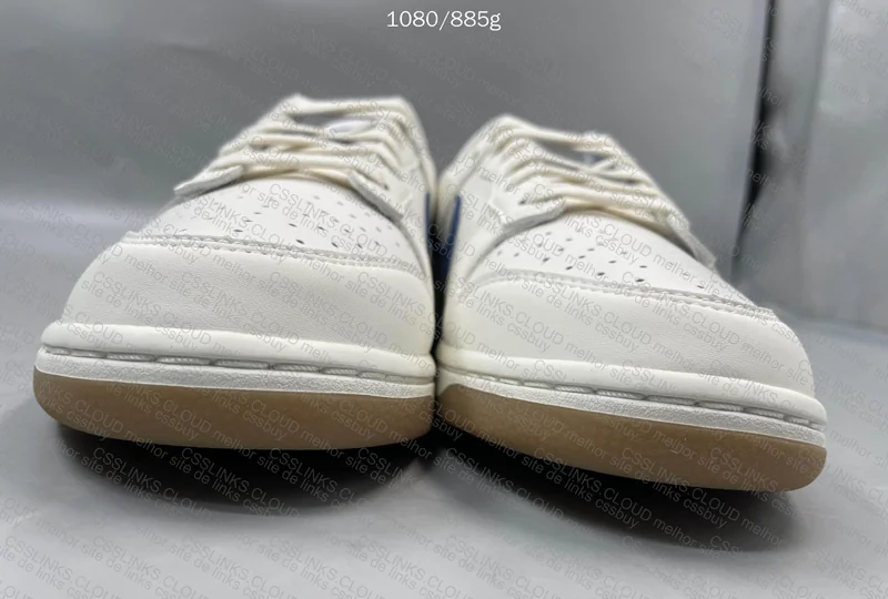 Dunk Low SE Sail Dark Marina Blue 4