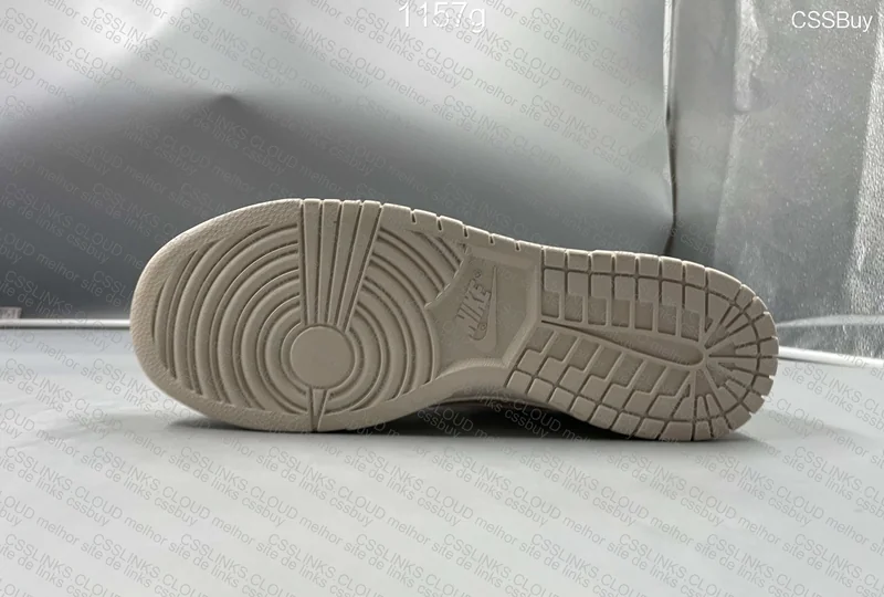 Dunk Low SE Sashiko Light Orewood Brown 3