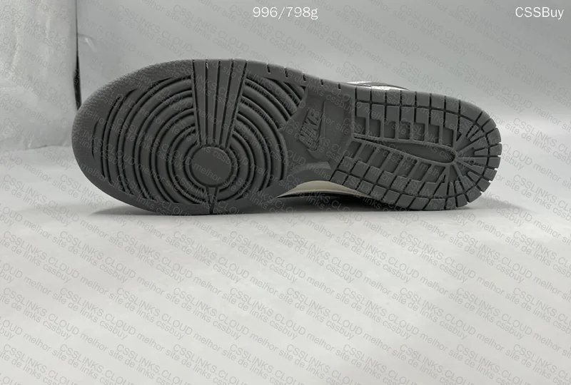 Dunk Low Smoke Grey 2