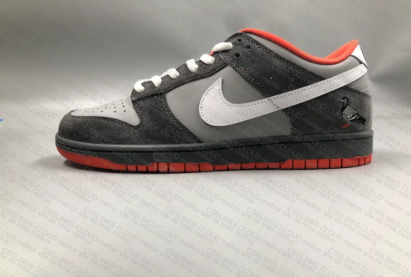 DUNK LOW STAPLE NYC PIGEON