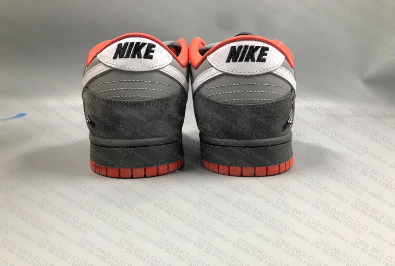DUNK LOW STAPLE NYC PIGEON 5