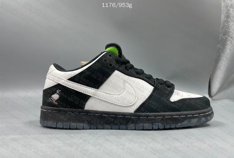 Dunk Low Staple Panda Pigeon 11