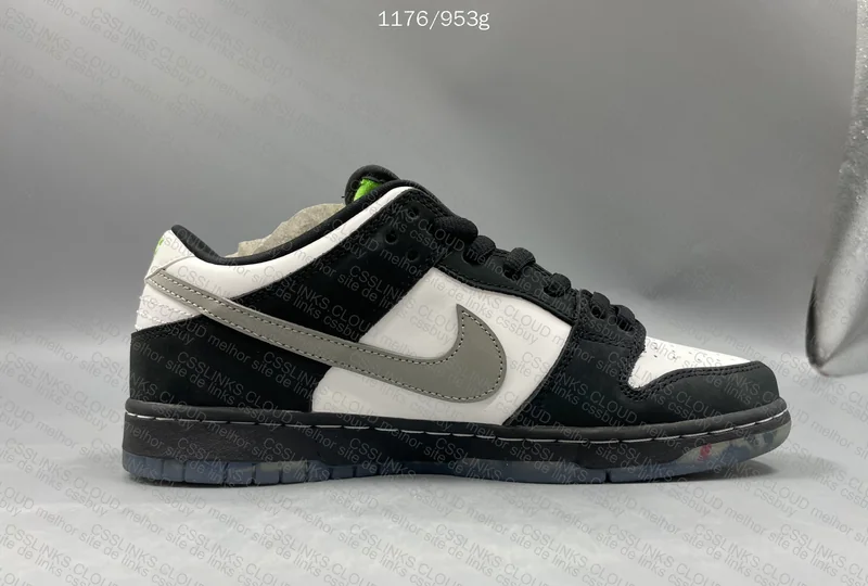 Dunk Low Staple Panda Pigeon 3