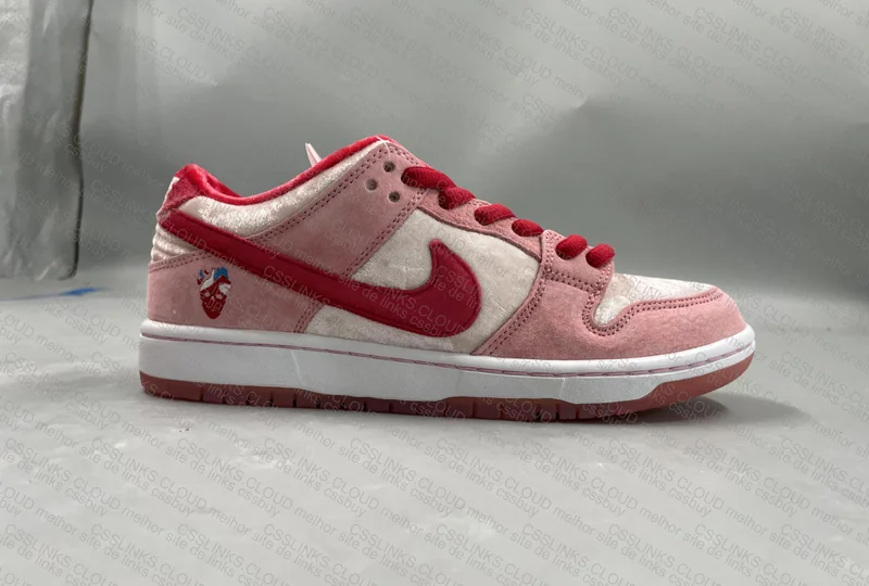 Dunk Low Strangelove B7 5