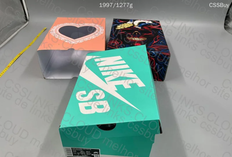 DUNK LOW STRANGERLOVE 2
