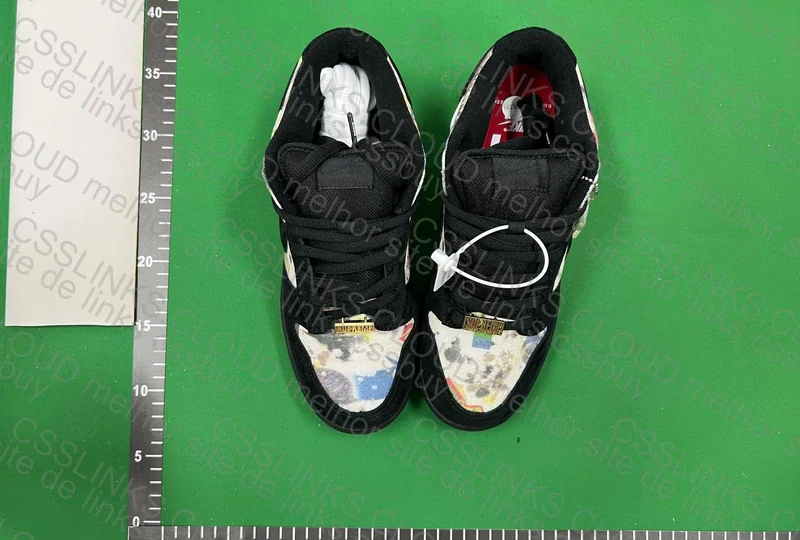 Dunk Low Supreme Rammellzee