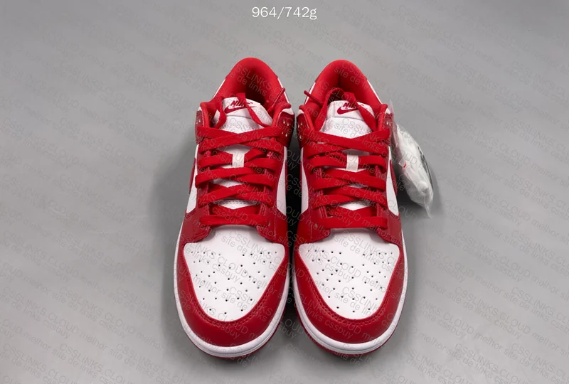 Dunk Low University Red 3