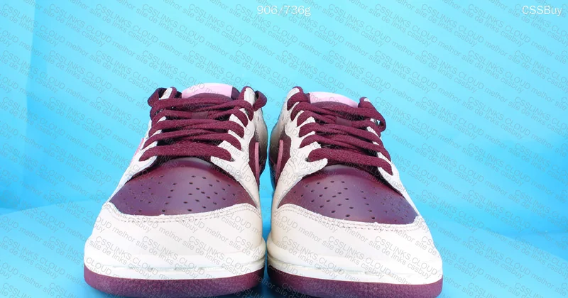 Dunk Low Valentine's day. 5