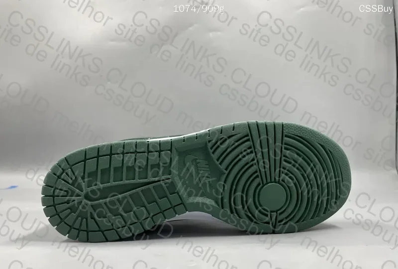 dunk low varsity green 4